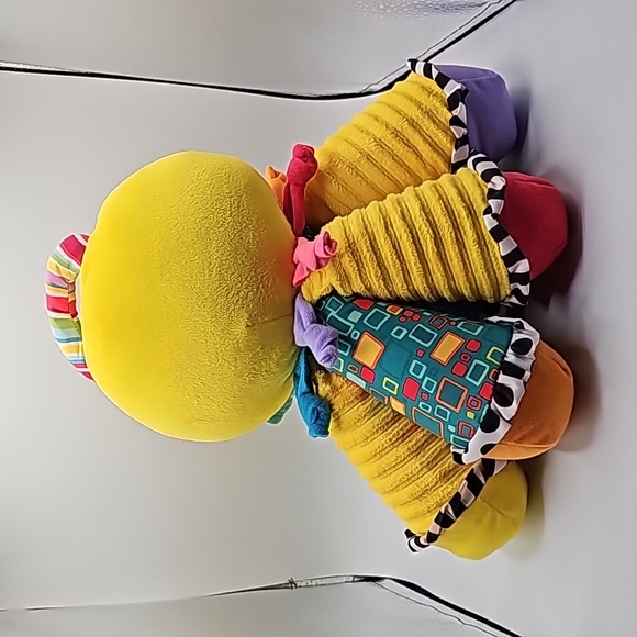 Lamaze Octotunes Yellow Octopus Musical Baby Early Developmental Toy Tomy Handle - Picture 3 of 6